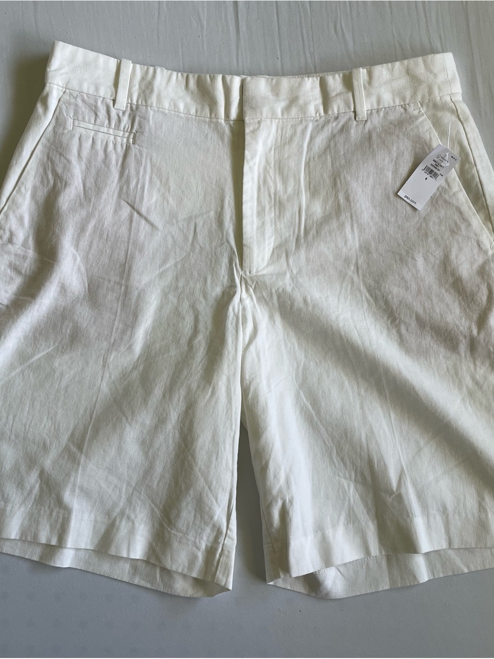 Gap 9” Women’s Low Rise Linen-Blend Trouser Shorts